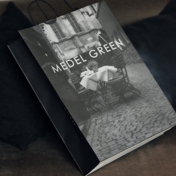 画像7: 「 繁栄の象徴シリーズ 」 MAX MATERIA feat MEDEL GREEN　◆フェイス２P＆オリーブ若木 ◆ デザイン黒樹脂鉢＆ギフトBOX入り　オリーブ：底から葉先まで約25〜40cm前後に剪定済 (7)